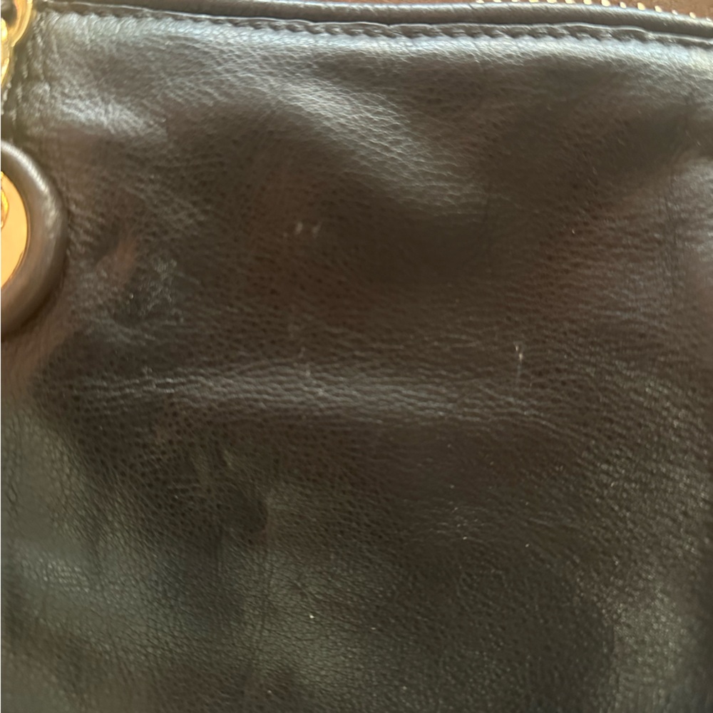 Juicy Couture Black & Grey Leather Tote Bag / Purse with Gold Chain Hardware - Picture 4 of 7